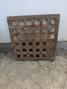 Litinový poklop - 2