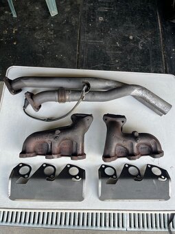 Výfukové svody m20 bmw e30 - 2