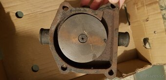 Vodní čerpadlo Zetor 3011 - 2