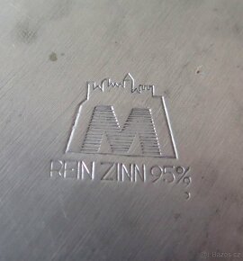 Cínový talíř a plechový tác - 2