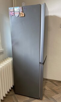 Kombinovaná lednička Hisense - 2