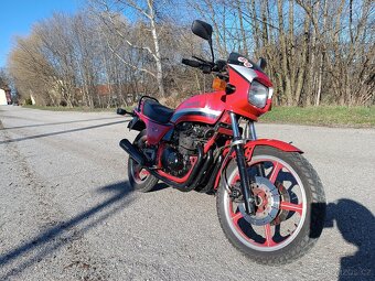 Kawasaki GPZ 550 - 2