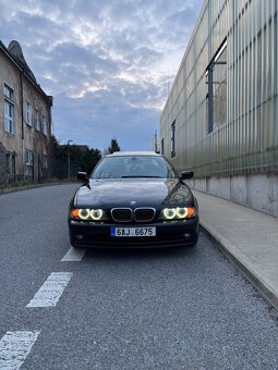 BMW 535i manuál - 2
