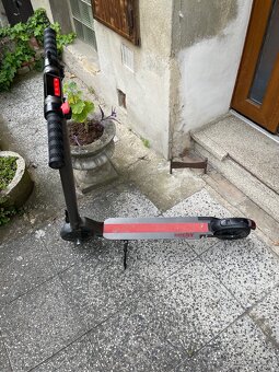 Elektrokoloběžka HECHT – plně funkční, drobná závada - 2