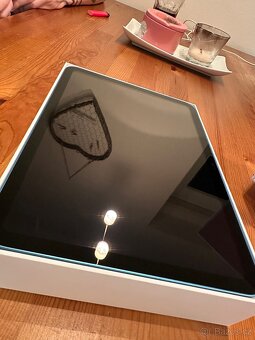Apple iPad 10.9 - 2