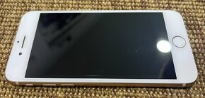 iPhone 8 64GB - 2