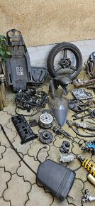 Yamaha YZF-R1 rok 1999- 2001 dily + CZ TP - 2