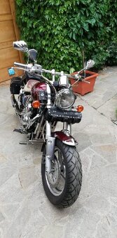 Suzuki VZ800 Marauder - 2