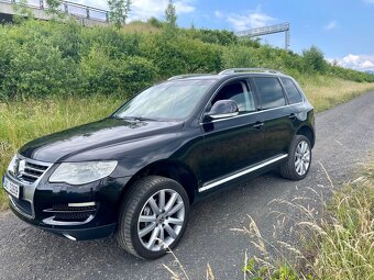 VW Touareg 3.0 TDI Výbava INDIVIDUAL - 2
