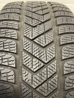 Pirelli Sottozero 3 245/40 R20 99W 4Ks zimní pneumatiky - 2