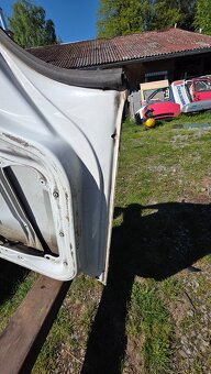 VW T5.1 - řidičovy dveře - 2