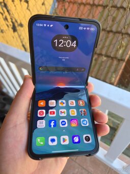 Xiaomi Mix Flip 12/512, SD 8 Gen.3 - příslušenství ZÁRUKA - 2