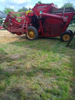 Massey Ferguson Kombajn MF 30-6, rok výroby 1969 - 2