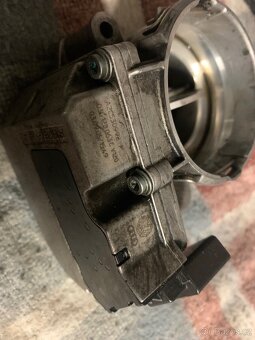 Škrtící klapka 1.9tdi 2.0tdi 03g128063cv120 - 2