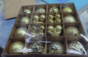 Vánoční ozdoby, 42 kusů - 2