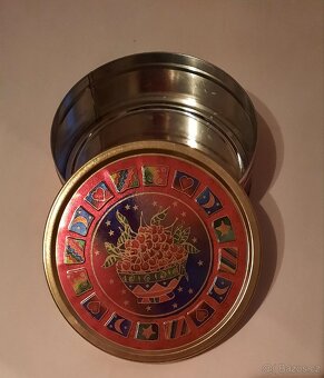 Plechové krabičky různé - 2