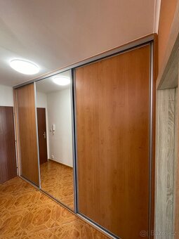 3x Posuvné dveře od skříně vč. kolejnic - Praha - 2