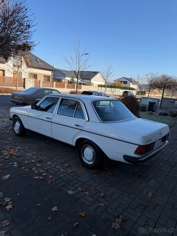 Mercedes-Benz W123 200D - 2