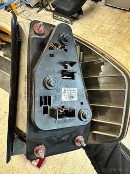 Zadní světla BMW X3 E83 - 2