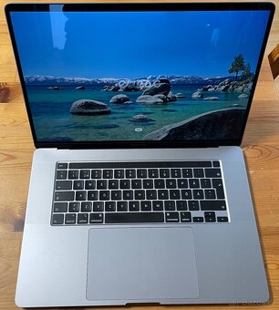 Apple MacBook Pro 16" (2019, i7, 16GB, 512GB) - 2