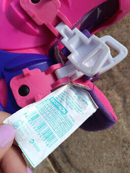 JAKO NOVE dětské dívčí brusle Oxelo pro začátečníky v.26-28 - 2