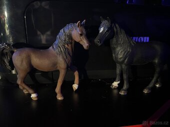Schleich koně - 2