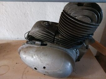 Jawa 250 kyvacka motor - 2