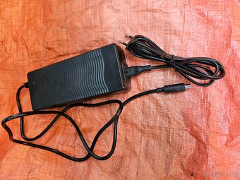 Rychlonabíječka 36V / 3A - 2