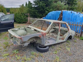 Škoda 120 kastle - 2