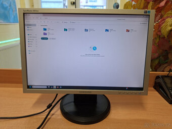 Monitor Samsung SyncMaster 2023NW - 20", HD+ - 2