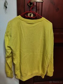 Prodám žlutý svetr - 2