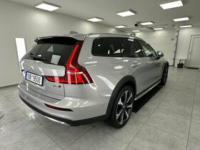 VOLVO V60 CROSS COUNTRY 145 kW ULTIMATE - 2