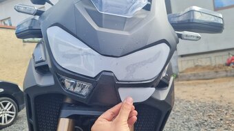 PPF fólie na přední světlo na Honda Africa twin 1100 adv. - 2