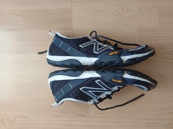 NEW BALANCE MINIMUS TRAIL 10 Black/Moonbeam - 2