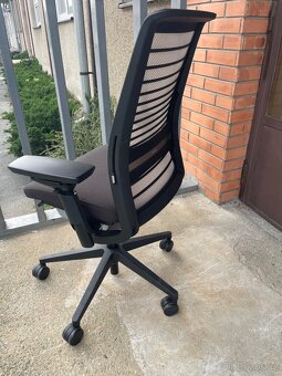 Steelcase Think 2 - 2