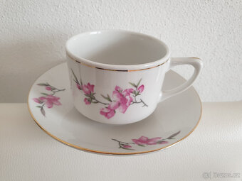 Magnolie porcelánový šálek hrníček na čaj s pokličkou - 2