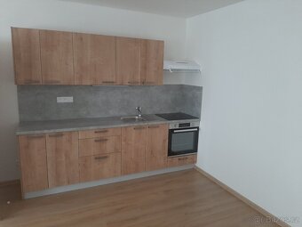 Pronájem bytu Moravská Nová Ves - 2
