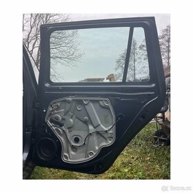 NASTROJENÉ pravé zadní dveře Octavia 2 Facelift - 2