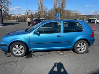 Golf 4 - 2