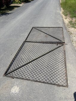 Dvoukřídlá brána 290 cm - 2