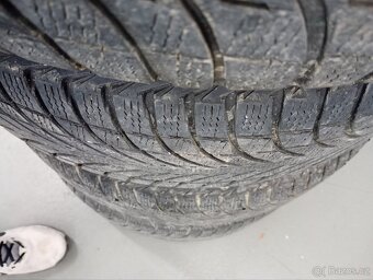 Zimní pneu 235/65 R17 - 2