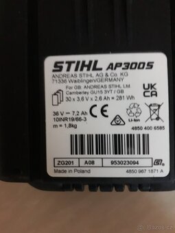 Stihl aku baterie a nabijecka - 2