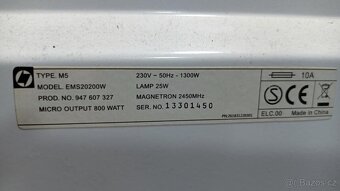 Mikrovlnná trouba Electrolux EMS20200W - 2