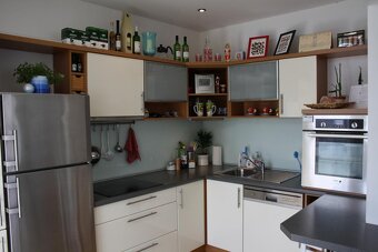 Prodám lednici s mrazákem Liebherr - 2