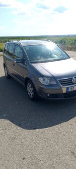 Volkswagen Touran - 2