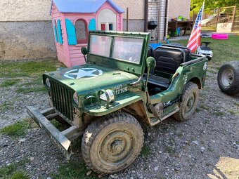 Třímístný elektrický Jeep Willys 4x4 (24V/480W), 2.4GHz - 2