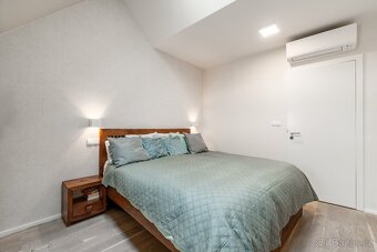 Pronájem bytu 4+kk 124 m² s terasou Praha 2 - 2