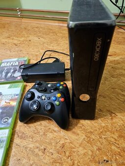 Xbox 360 slim s HDD - 2
