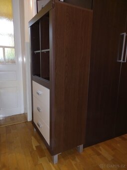 Skříň/knihovna - 2