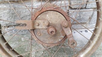 Zadní kolo ČZ 175 malý buben - 2